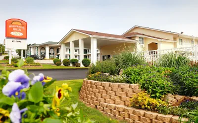Photo 2 - Whispering Hills Inn