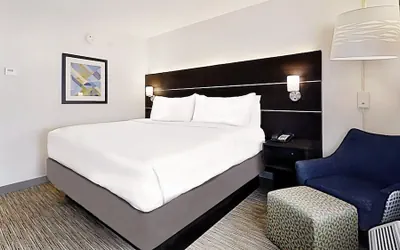 Photo 4 - Holiday Inn Express New Orleans East by IHG