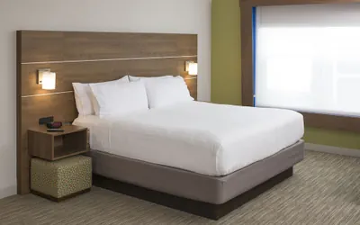 Photo 4 - Holiday Inn Express Hotel & Suites White River Junction by IHG