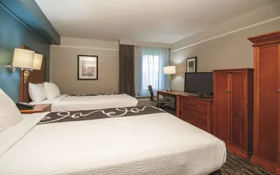 Photo 4 - La Quinta Inn by Wyndham San Antonio Brooks City Base