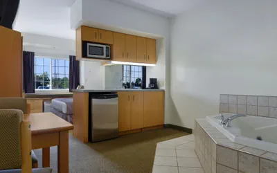 Photo 4 - Microtel Inn & Suites by Wyndham Plattsburgh