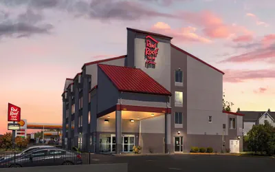 Red Roof Inn & Suites Philadelphia - Bellmawr