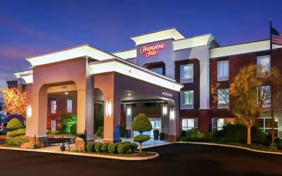 Photo 2 - Hampton Inn Heath-Newark