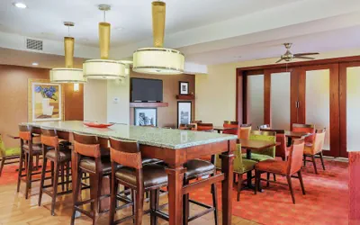 Photo 3 - Hampton Inn Heath-Newark