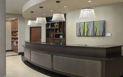 Photo 3 - Courtyard by Marriott Tacoma Downtown