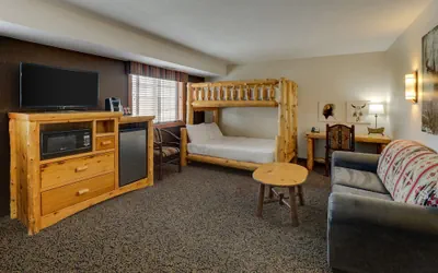 Photo 4 - Stoney Creek Inn Quincy