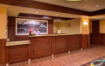Photo 5 - Hampton Inn & Suites Ontario