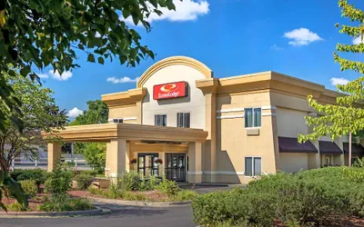 Quality Inn & Suites Ann Arbor Hwy 23