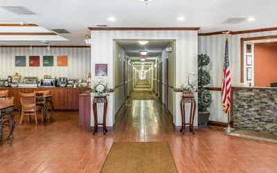 Photo 4 - Quality Inn & Suites Ann Arbor Hwy 23