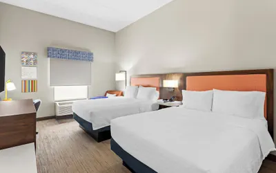 Photo 4 - Hampton Inn & Suites Bolingbrook