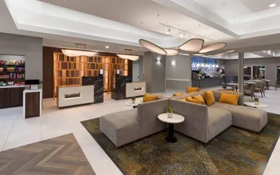 Photo 3 - La Quinta Inn & Suites by Wyndham Laredo Airport