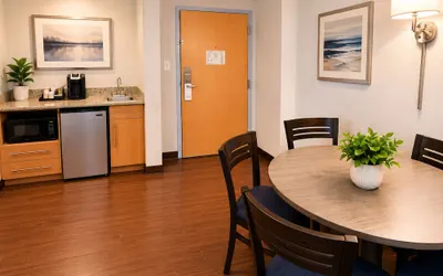 Photo 3 - Atlantic Sands Hotel & Conference Center