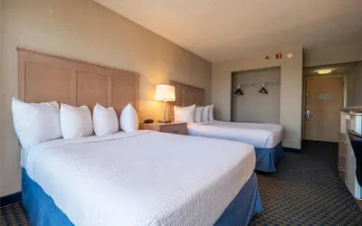 Photo 5 - Atlantic Sands Hotel & Conference Center