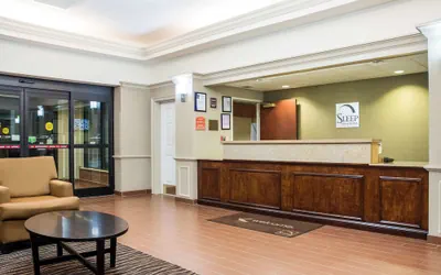 Photo 5 - Sleep Inn & Suites Dothan North