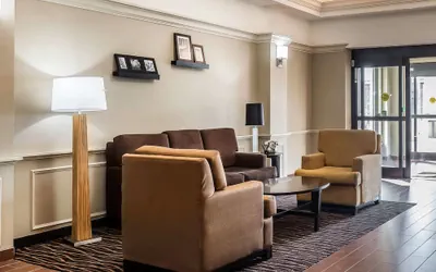 Photo 4 - Sleep Inn & Suites Dothan North