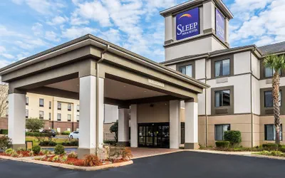 Photo 2 - Sleep Inn & Suites Dothan North