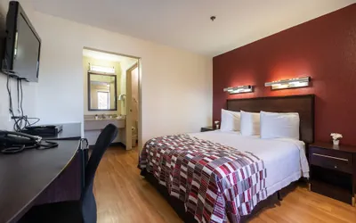 Photo 2 - California Inn & Suites Rancho Cordova - Sacramento