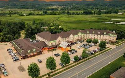 Photo 2 - Stoney Creek Hotel La Crosse - Onalaska
