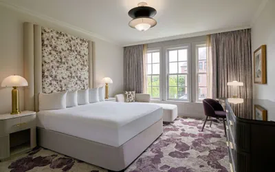 Photo 5 - Royal Park Hotel
