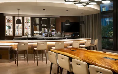 Photo 5 - Courtyard by Marriott Seattle Bellevue/Downtown