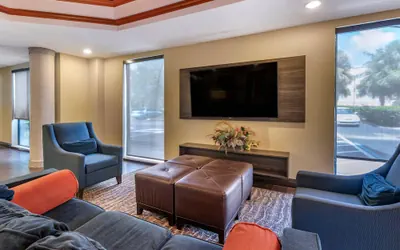 Photo 4 - Comfort Suites Fort Pierce I-95