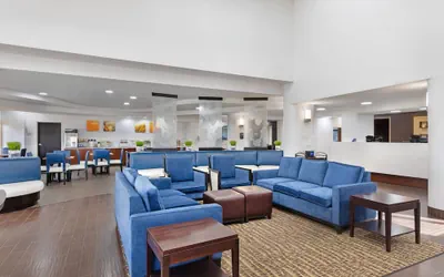 Photo 4 - Comfort Suites DFW North/Grapevine
