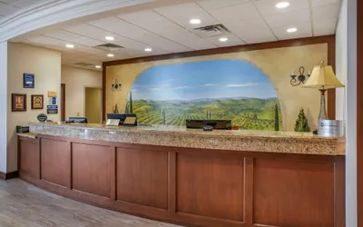 Photo 4 - Best Western Premier Pasco Inn & Suites