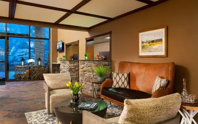 Photo 3 - Meadowbrook Inn