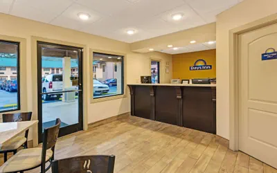 Photo 3 - Days Inn by Wyndham Cherokee Near Casino