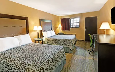Photo 4 - Days Inn by Wyndham Cherokee Near Casino