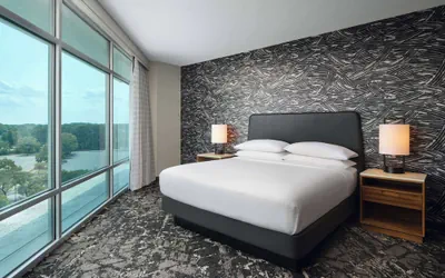 Photo 2 - Embassy Suites by Hilton Hampton Convention Center