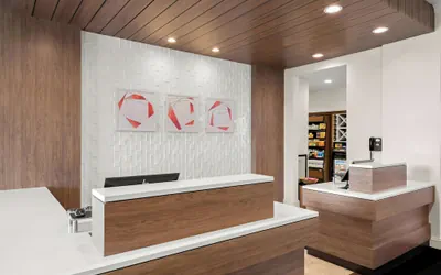 Photo 4 - Hilton Garden Inn Suffolk Riverfront