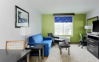 Photo 3 - Holiday Inn Express Lancaster by IHG