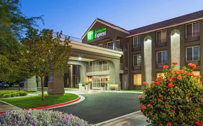 Photo 2 - Holiday Inn Express Lancaster by IHG