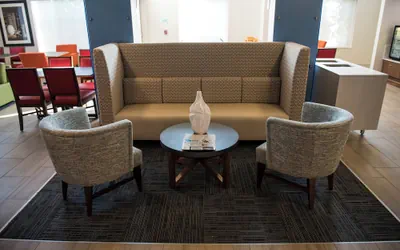 Holiday Inn Express Hotel & Suites Lexington-Downtown by IHG