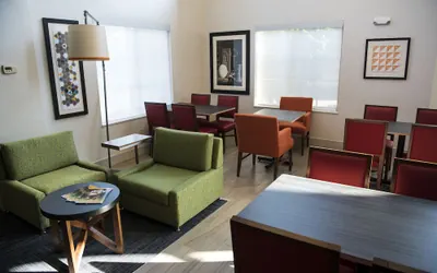 Photo 3 - Holiday Inn Express Hotel & Suites Lexington-Downtown by IHG