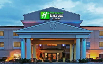 Photo 2 - Holiday Inn Express & Suites Chickasha by IHG