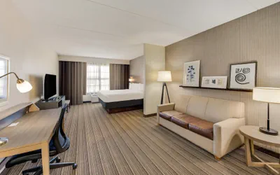 Photo 5 - Country Inn & Suites by Radisson, Findlay, OH