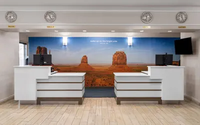 Photo 4 - La Quinta Inn & Suites by Wyndham Gallup