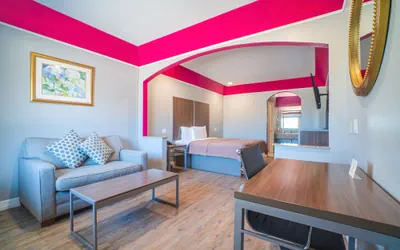 Photo 2 - Hotel Bliss Kemah