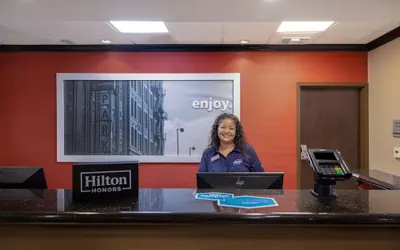 Photo 4 - Hampton Inn Victoria