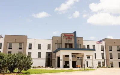 Photo 2 - Hampton Inn Victoria
