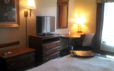 Photo 4 - Hampton Inn Greenwood