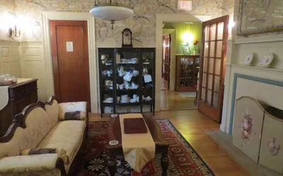 Photo 2 - The Silver Fountain Inn