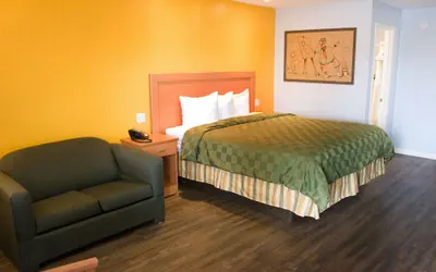Photo 3 - Keefer's Inn