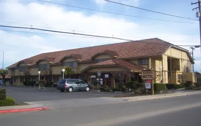 Photo 2 - Keefer's Inn