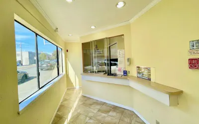 Photo 2 - Ocean Inn