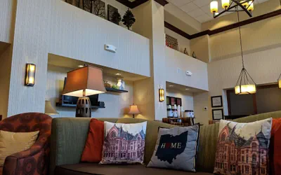 Photo 3 - Hampton Inn & Suites Cincinnati-Union Center