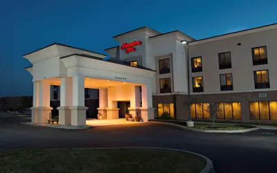 Photo 2 - Hampton Inn Bennington