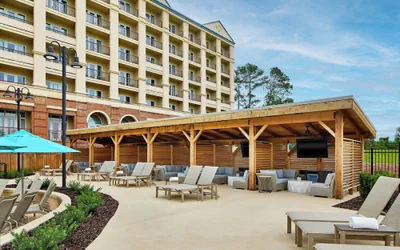Photo 2 - Renaissance Shoals Resort & Spa